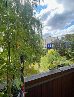 * sonnige ETW * Balkon * Tageslichtküche * Wanne * vermietet * - Leipzig