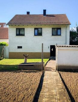 MÜHLHAUSEN: EFH mit vielen Möglichkeiten und schönem Grundstück - Mühlhausen (Baden-Württemberg)