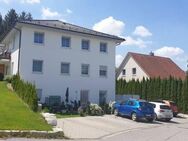 Eine wunderschöne 2,5-Erdgeschoss-Wohnung mit EBK im Herzen von Rottenburg zu mieten. - Rottenburg (Laaber)