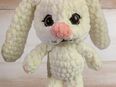 Süßes Amigurumi Häschen, handgefertigt in 24214