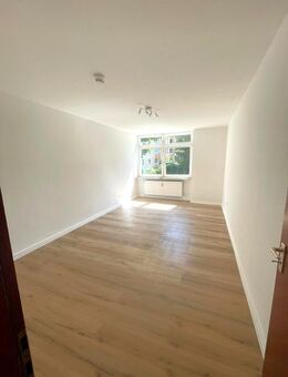 Top 1-Zimmer-EG-Wohnung, frei ab sofort! - Essen
