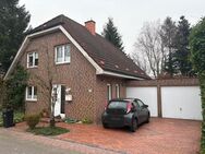 Charmantes Einfamilienhaus mit Doppelgarage in ruhiger Lage - Neuenkirchen (Nordrhein-Westfalen)