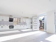 Moderne 4-Zimmer Erdgeschosswohnung mit eigenem Garten und optionalem Zusatzbereich - Ilvesheim