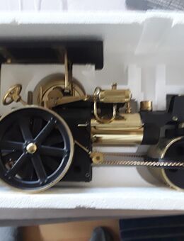 Hallo ich habe eine Dampfwalze plus Zubehör zu verkaufen - Düsseldorf