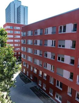 2-Zimmerwohnung im Lyoner-Quartier sucht neuen Bewohner - Frankfurt (Main)