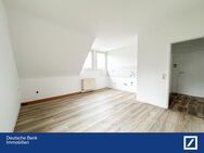 Helle & großzügig geschnittene 2,5 -Zimmer-Wohnung - Hessisch Lichtenau