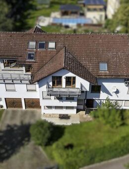 Repräsentatives Wohn- und Geschäftshaus mit Wintergarten & Stellplätzen in Lichtenstein bei Zwickau - Lichtenstein (Sachsen)