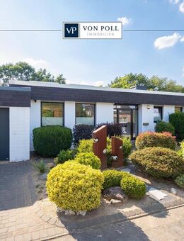 Stilvoller Bungalow mit Einliegerwohnung, Pool und weitläufigem Garten - Dormagen