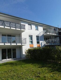 Modern geschnittene 3-Zimmer-Erdgeschoss-Wohnung mit Einbauküche und Garten - Leverkusen