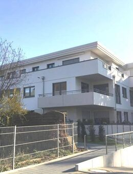 Top Lage in 2. Baureihe: neuwertige 3-Zimmer-Erdgeschosswohnung mit Terrasse und Tiefgaragenstellplatz in Bünde-Ennigloh - Bünde
