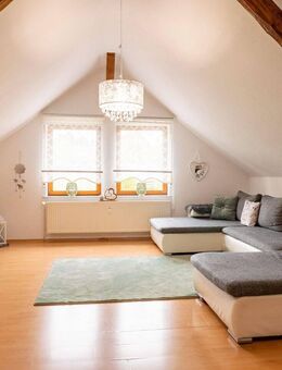 Großzügige Dachgeschosswohnung in ruhiger Lage - Eppingen