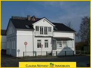 Sanierter Altbau! - 3-Zimmer-Wohnung mit seitlichem Hunteblick! - Elsfleth