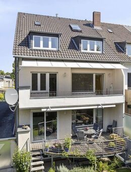 Leerstehendes-gepflegtes 3-Parteienhaus mit Garten & Garage - ideal zur Eigennutzung & Kapitalanlage - Düsseldorf