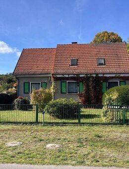 Gemütliches Einfamilienhaus mit Einliegerwohnung auf idyllischem Grundstück sucht neue Bewohner - Groß Köris