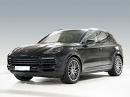 Porsche Cayenne, E-Hybrid Platinum Edition Sport Chrono, Jahr 2022 - Stuttgart