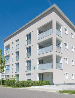 3-Zimmer-Wohnung in Weilheim an der Teck mit Aufzug und Tiefgaragenstellplatz - Weilheim (Teck)