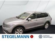 VW Tiguan, 1.5 TSI Allspace Life, Jahr 2023 - Detmold