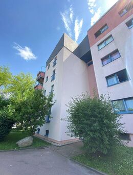 gemütliche 2 Raum Wohnung mit Balkon - Döbeln
