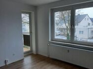 Schöne 3 Zimmer neu renoviert, ab sofort frei - Ilsede