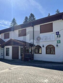 PERFEKTE KOMBINATION AUS WOHNEN UND ARBEITEN - Zimmern (Burg)