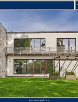 Moderne und hochwertige Stadtvilla im Bauhaus-Stil mit PV-Anlage und Speicher (Tesla Powerwall) - Königs Wusterhausen