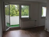 ***Sanierte 1,5 Raum Wohnung mit Einbauküche und Balkon*** - Gera