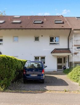 Doppelhaushälfte mit Terrasse, Stellplätzen & ausbaufähigem Dachgeschoss - ideal für kleine Familien - Baden-Baden
