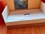 Baby-/Kleinkind-Bett (wenig genutzt, inkl. Matratze und Spannbetttuch) - Bottrop