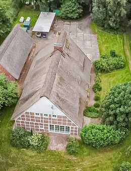 4-Generationenhaus mit Fachwerkcharme - Vier Wohneinheiten auf großem Grundstück - Hemmoor