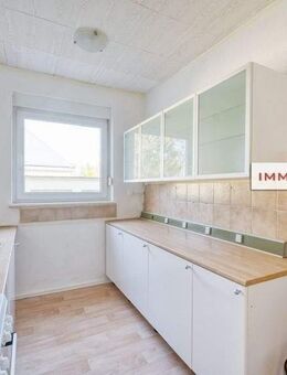 IMMOBERLIN.DE - Sehr sympathische Wohnung mit Südloggia in angenehmer Lage nahe der Havel - Berlin