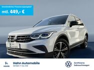 VW Tiguan, 1.5 TSI Move IQ-Light Digital Cargo, Jahr 2023 - Schorndorf (Baden-Württemberg)