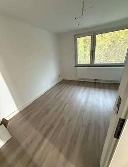 Helle, sanierte 3-Zimmer-Wohnung – Ab November bezugsfrei - Hameln