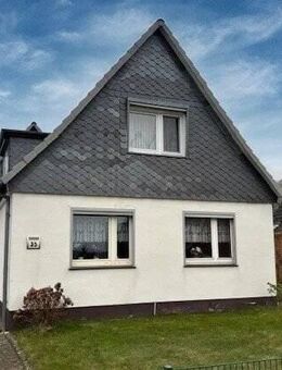 Zweifamilienhaus mit Potenzial - Reinfeld (Holstein)