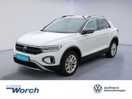 VW T-Roc, 1.5 TSI Life APP, Jahr 2022 - Südharz