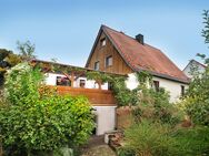 Einfamilienhaus am Hang mit unterkellerter Doppelgarage in Georgensgmünd OT - Georgensgmünd
