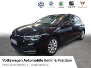 VW Golf, 1.5 VIII eTSI Active IQ LIGHT, Jahr 2023 - Berlin