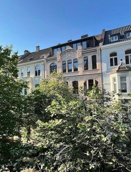 Toplage in Düsseldorf: Eine Einheit, 2 Zwei-Zi-Wohnungen, 1x frei, 1x vermietet, Südbalkon + Garten! - Düsseldorf