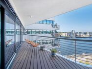 Wohnen direkt am Wasser: Traumhafte 3-Zimmer-Wohnung mit Panoramablick auf die Spree und den Molecule Man - Berlin