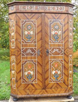 Süddeutscher, bemalter Bauernschrank, datiert 1790. Unrestauriert. - Königswinter Zentrum