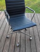 Vitra Chair EA Replika in 64367