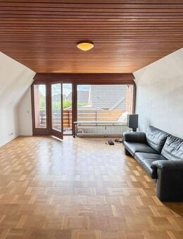 Wohnung mit ca. 97m² + ca. 50m² Ausbaupotenzial, Garage, Stellplatz und Garten - Braak