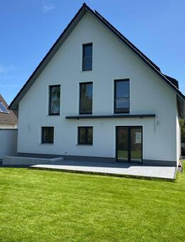 Klassisch, freistehend und energetisch top saniert, wunderschönes Haus in Porz - Urbach! - Köln