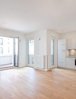 Moderne 2-Zimmerwohnung mit Einbauküche, Loggia und großzügiger Terrasse. - Offenbach (Main)