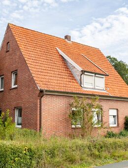 Für den Handwerker - Vermietetes Zweifamilienhaus auf großem Erbpachtgrundstück - Badbergen