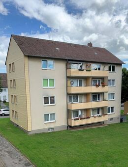 Frisch sanierte 3-Zimmer-Wohnung mit Südbalkon - Holzminden