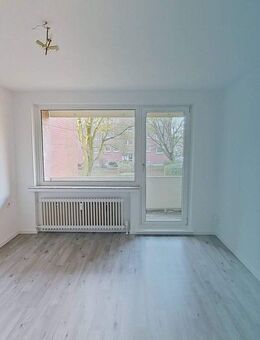 Moderne 3-Zimmer-Wohnung mit BALKON und Tageslichtbad - Emden