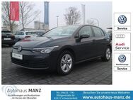 VW Golf, 1.0 TSI VIII Life, Jahr 2021 - Schwarzenfeld