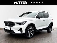 Volvo XC40, B3 Benzin Plus Dark 19 Allwetter Harman Beheizb Frontsch, Jahr 2024 - Schwerte (Hansestadt an der Ruhr)