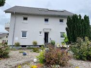 ***Top 3-Familienhaus*** - Saniert! Kapitalanlage oder Eigennutzung; aktuell voll vermietet; Garagen u. Stellplätze... - Weisenheim (Sand)