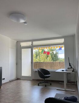 Schöne sanierte 3 Zimmer Wohnung - Monheim (Rhein)